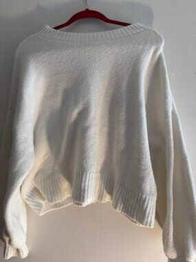 Quince White Crew Neck Sweater Express brand Size M